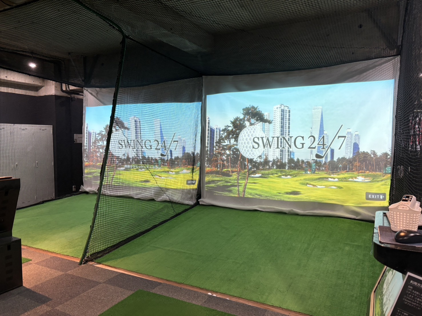 Images インドアゴルフ練習場 SWING24/7 両国店
