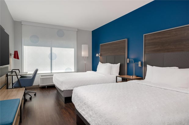 Images Tru by Hilton Brunswick