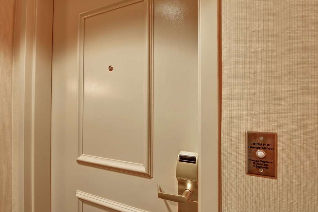 Guest room