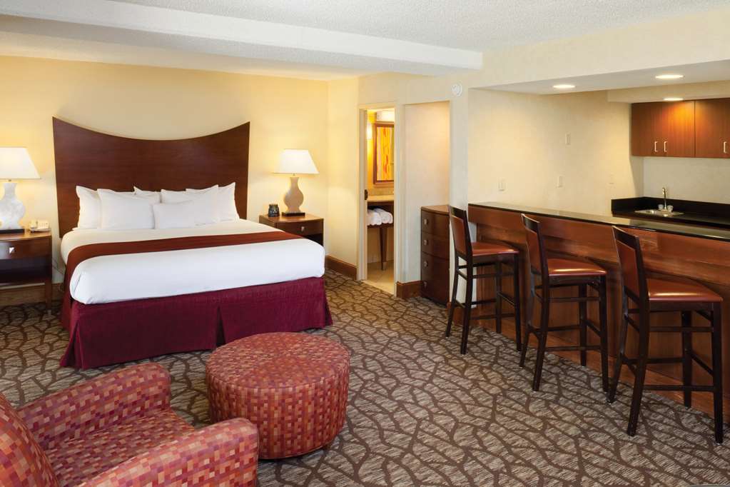 Guest room DoubleTree by Hilton Hotel Johnson City Johnson City (423)929-2000
