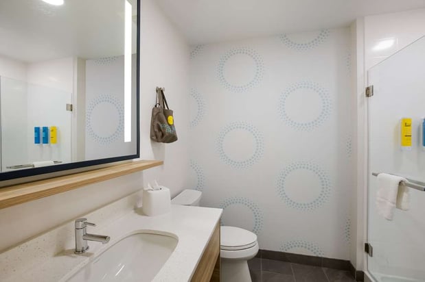 Images Tru by Hilton Traverse City