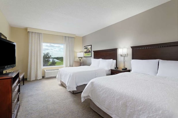Images Hampton Inn & Suites Wellington