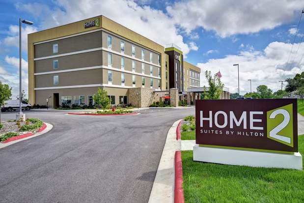 Images Home2 Suites by Hilton Springfield North