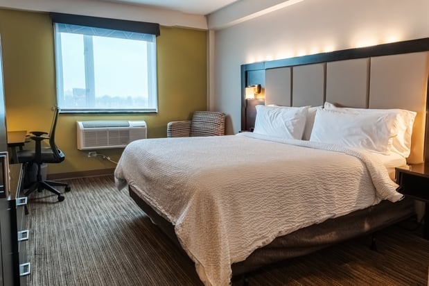 Images Holiday Inn Express Queens - Maspeth by IHG