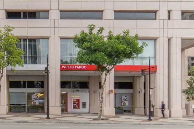 Images Wells Fargo Bank