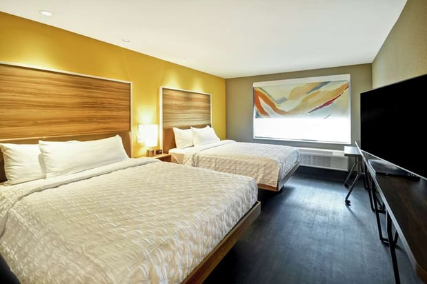 Images Tru by Hilton Louisville  Airport