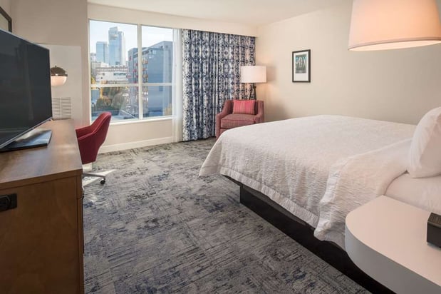 Images Hampton Inn & Suites Portland-Pearl District