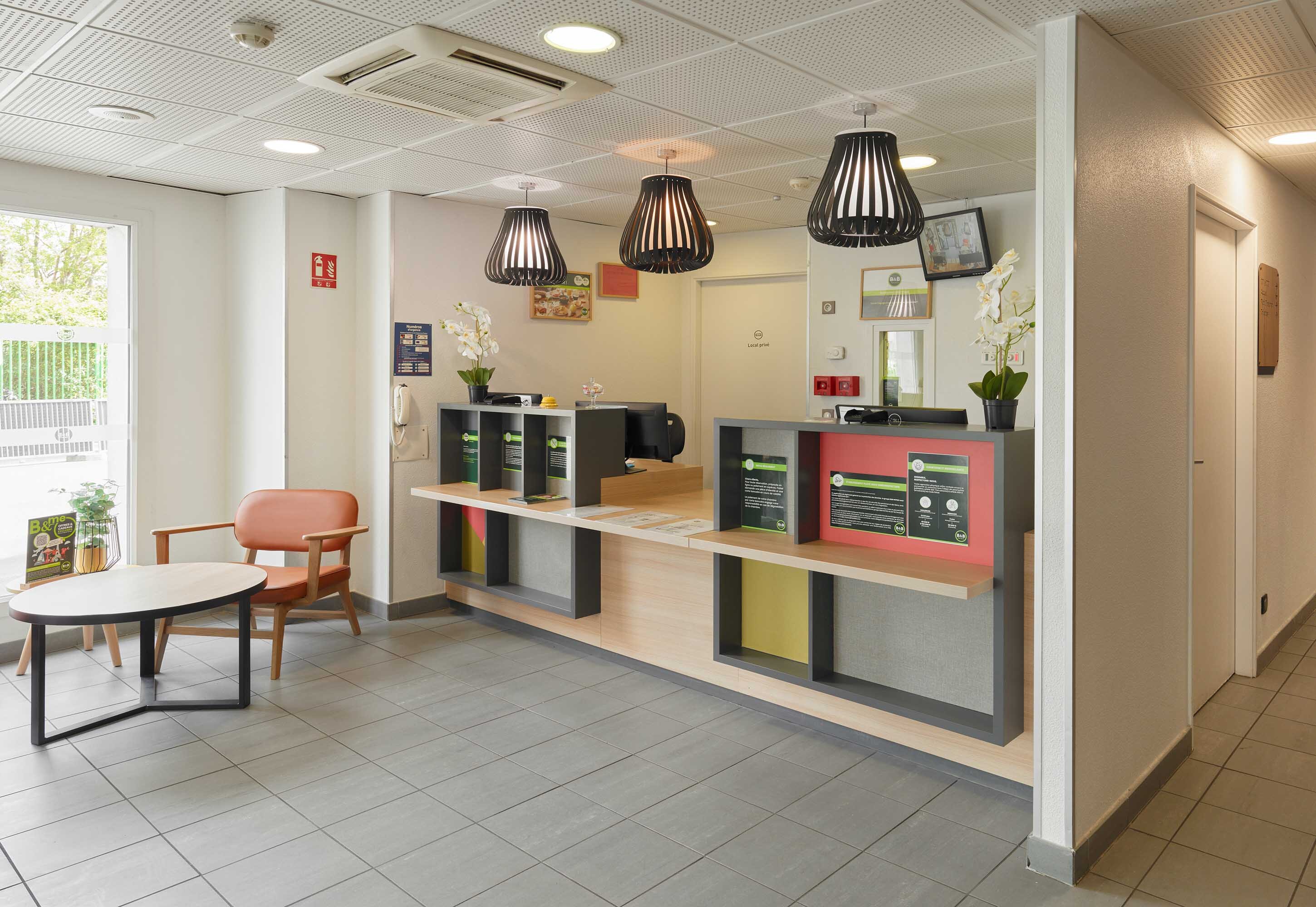 B&B HOTEL Paris Romainville Noisy-Le-Sec