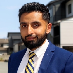 Images Akshay Dhingra - TD Financial Planner