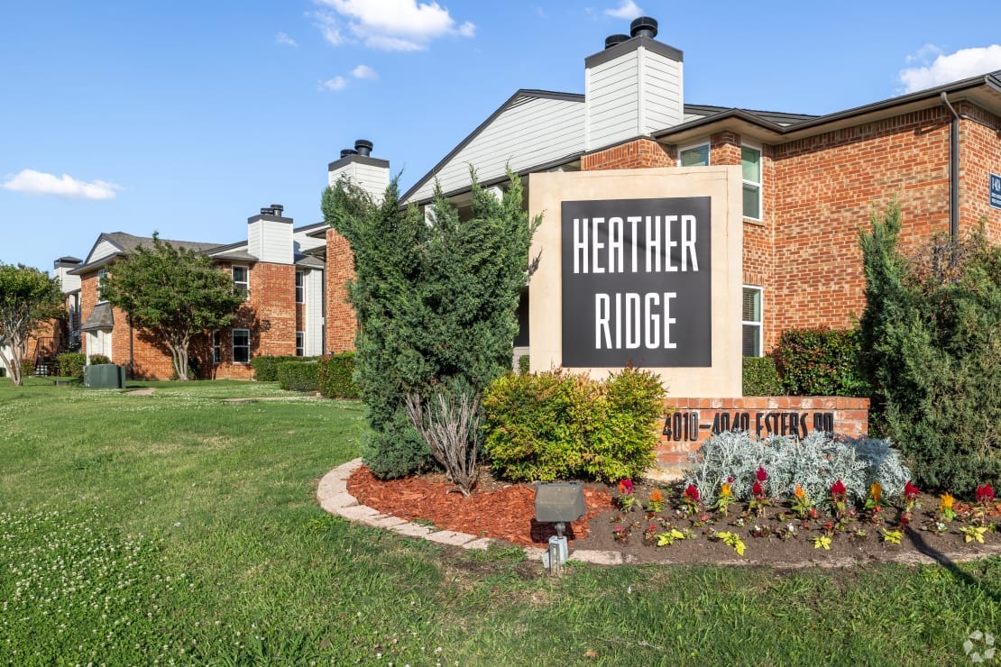 Entrance sign