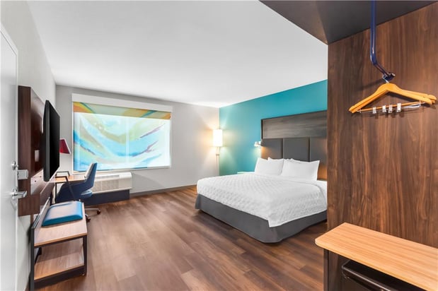 Images Tru by Hilton Pensacola I-10 North Davis Highway