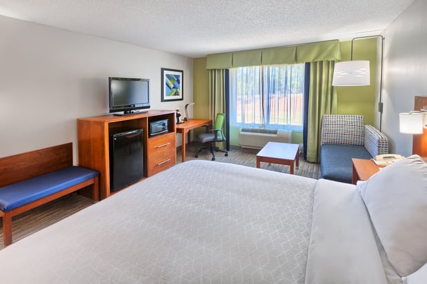 Images Holiday Inn Express & Suites Raleigh North - Wake Forest by IHG
