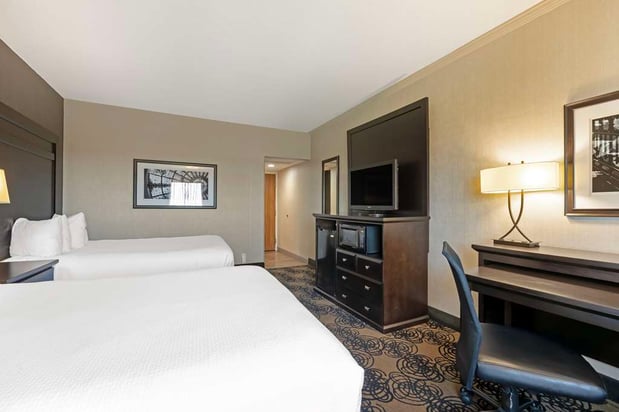 Images Best Western Plus Midwest Inn