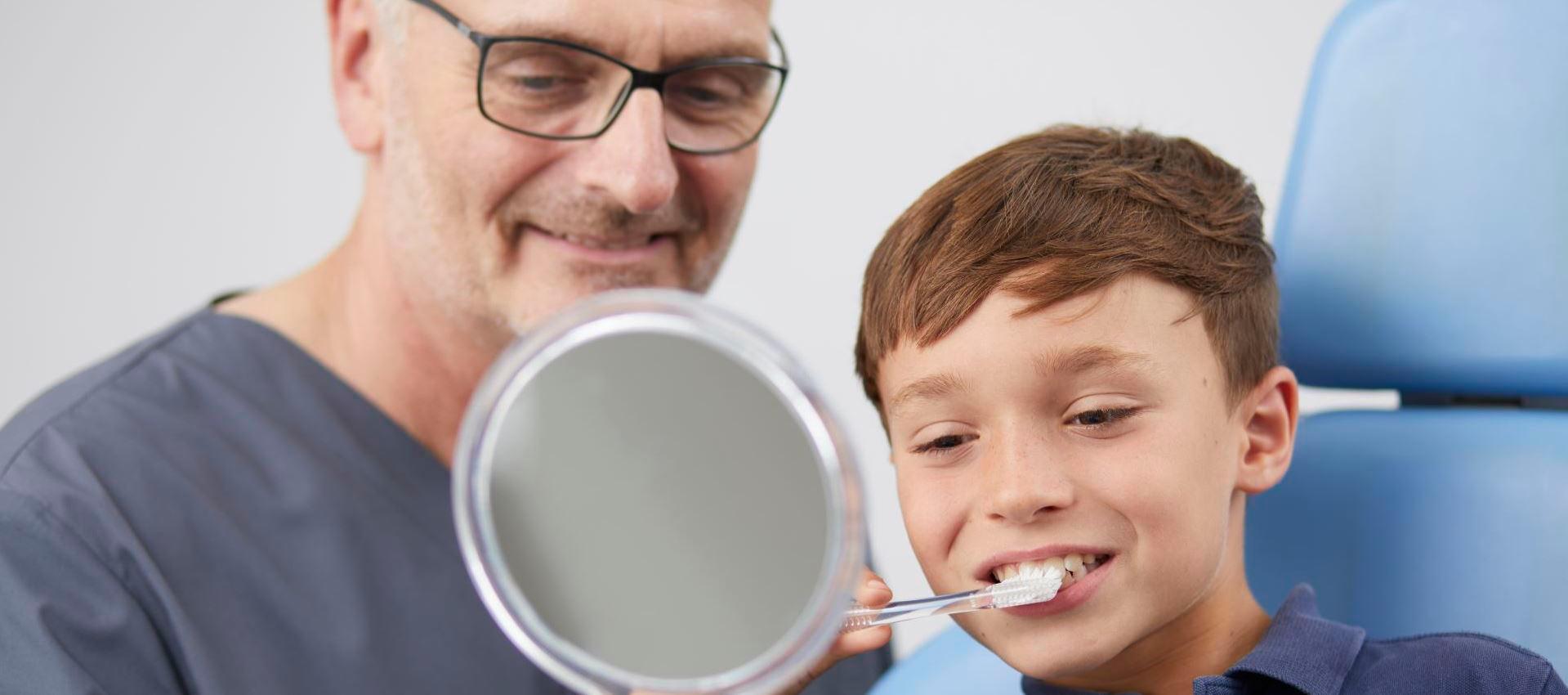 Zahnarztpraxis Arno Klauser, Hans-Mielich-Straße 35 in München