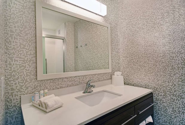 Images Home2 Suites by Hilton Beloit