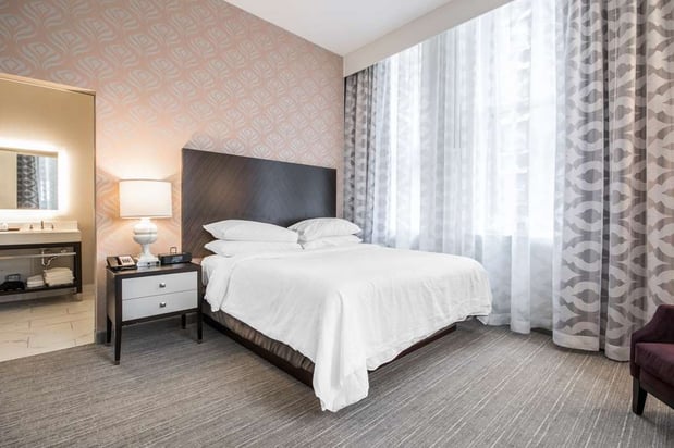 Images Embassy Suites by Hilton Louisville Downtown