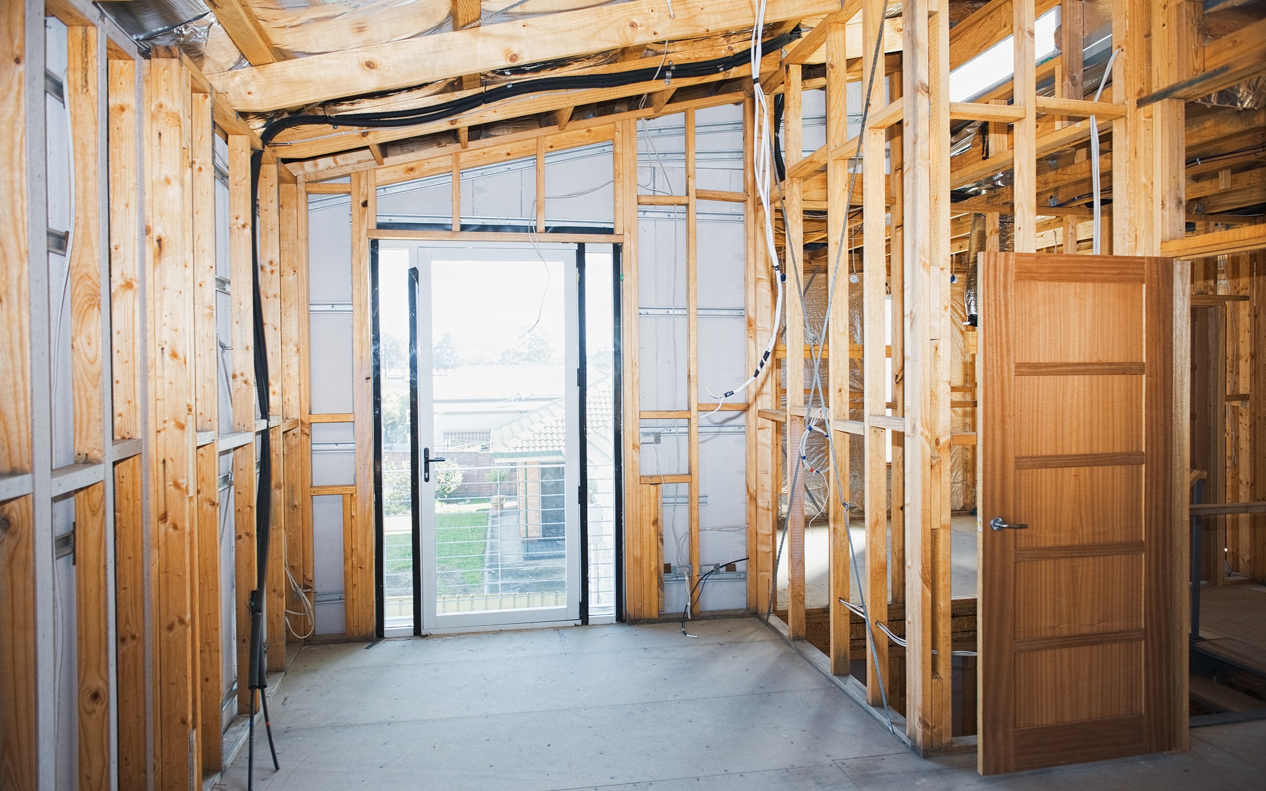 ADU | Remodelaciones | Techos | ConstrucciooÌn | Sistemas Solares | Refinanciamientos