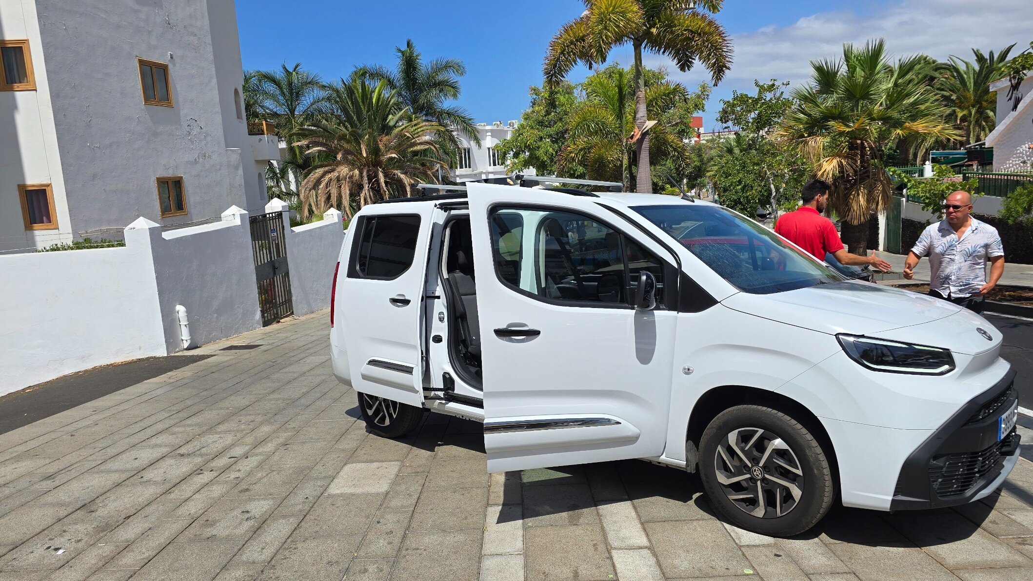 Images Tommy Car Rental Mietwagen
