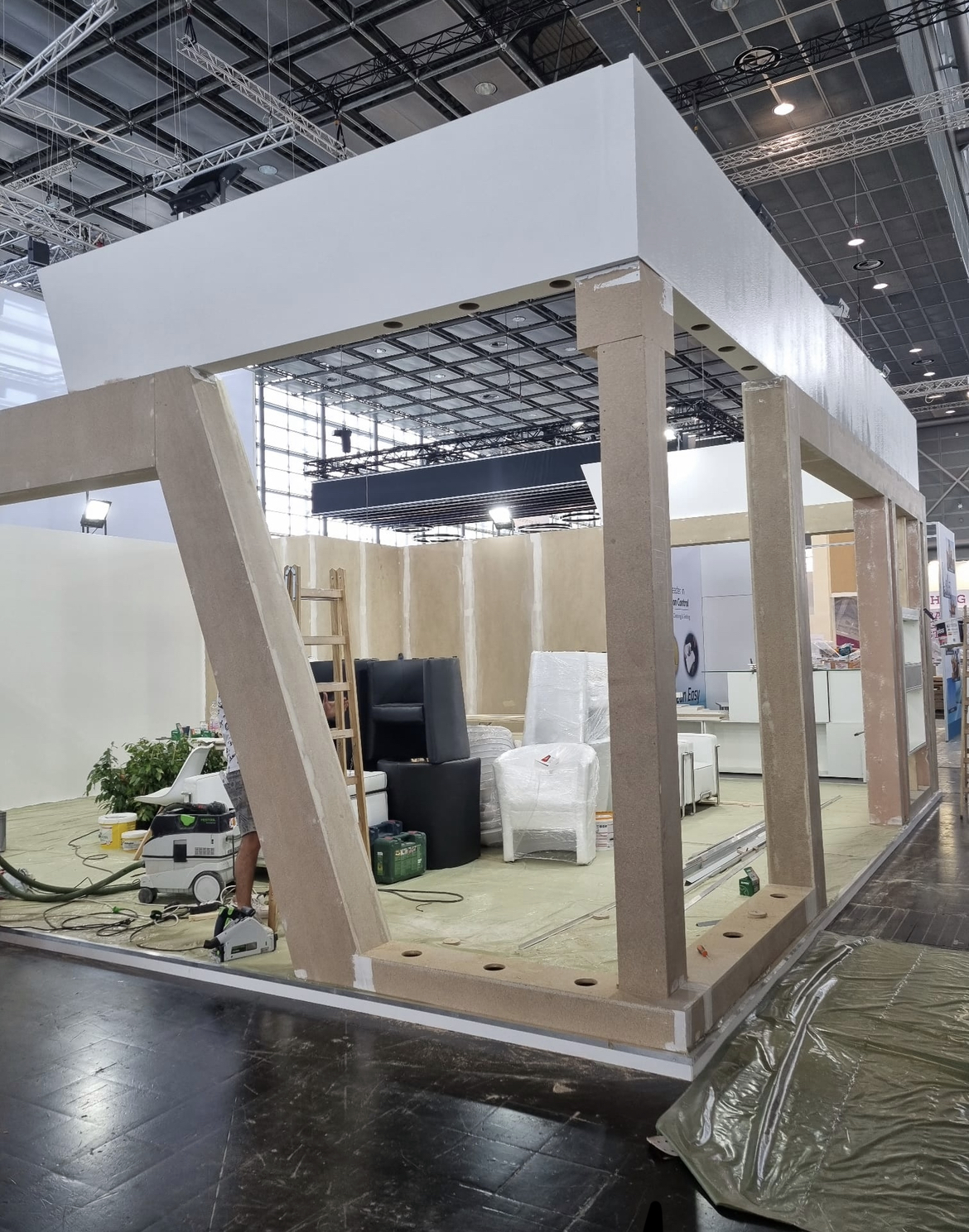 FarbWelt Handel & Service, Stifterstraße 10 in Dormagen