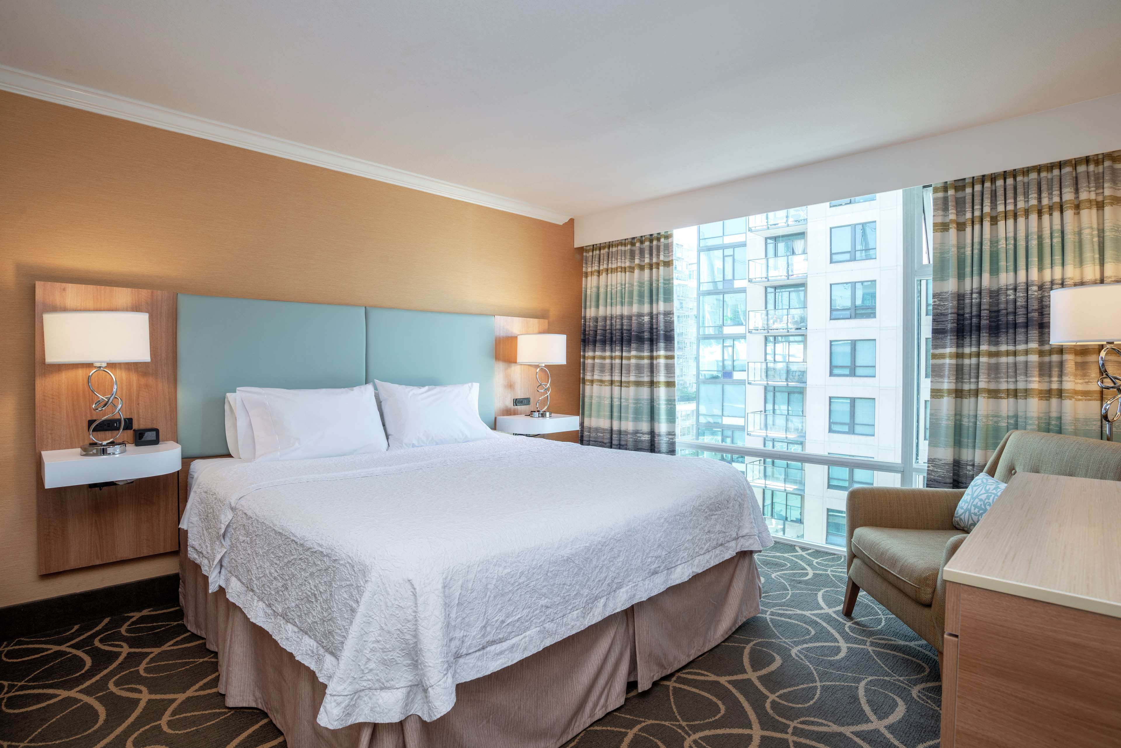 Images Hampton Inn & Suites by Hilton Vancouver-Downtown
