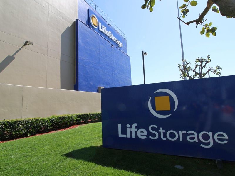 Images Life Storage - Irvine