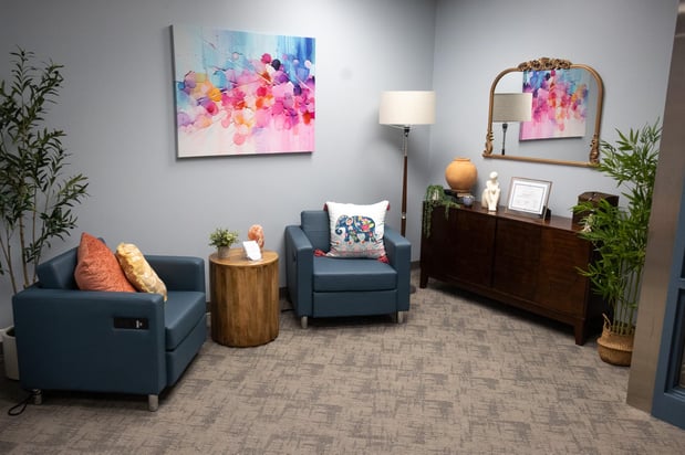 Images Pasadena Villa Outpatient Treatment Center - Des Moines
