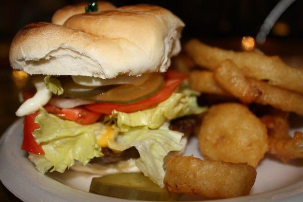 Images Hell's Hollow Bar & Grill