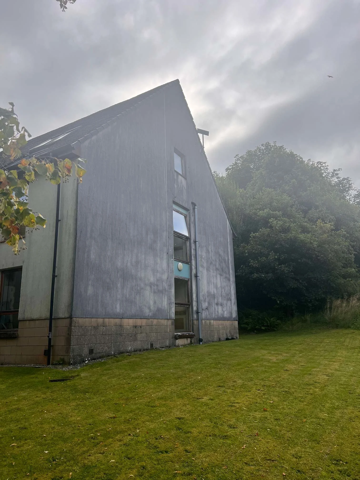 Images HW UK Services Ltd