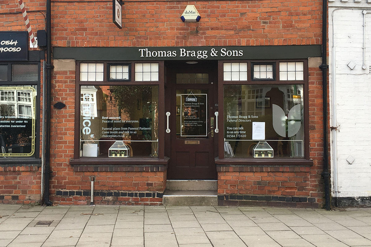 Images Thomas Bragg and Sons Funeral Directors and Memorial Masonry Specialist