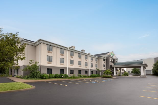 Images Holiday Inn Express Syracuse Airport by IHG