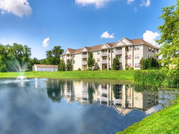 Images Creekside at Meadowbrook Apartments