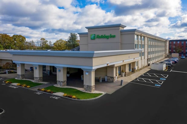 Images Holiday Inn & Suites Boston-Peabody by IHG