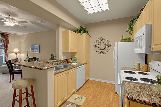 Images 55+ FountainGlen Grand Isle
