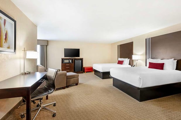 Images Best Western Plus Howe Inn