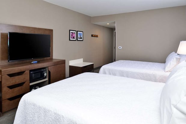 Images Hampton Inn & Suites Adrian