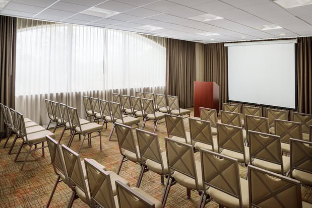 Images Holiday Inn Charlotte University by IHG