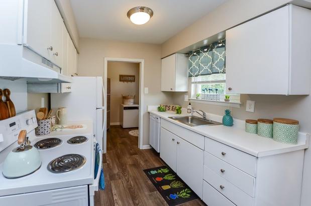 Images Roberts Mill Apartment Homes