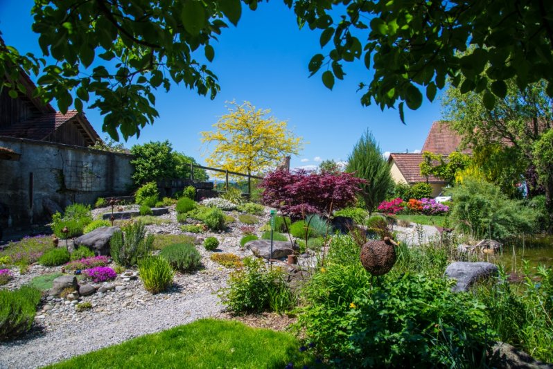 F & B Weibel Gartenbau Radelfingen, Eggenweg 8 in Radelfingen b. Aarberg