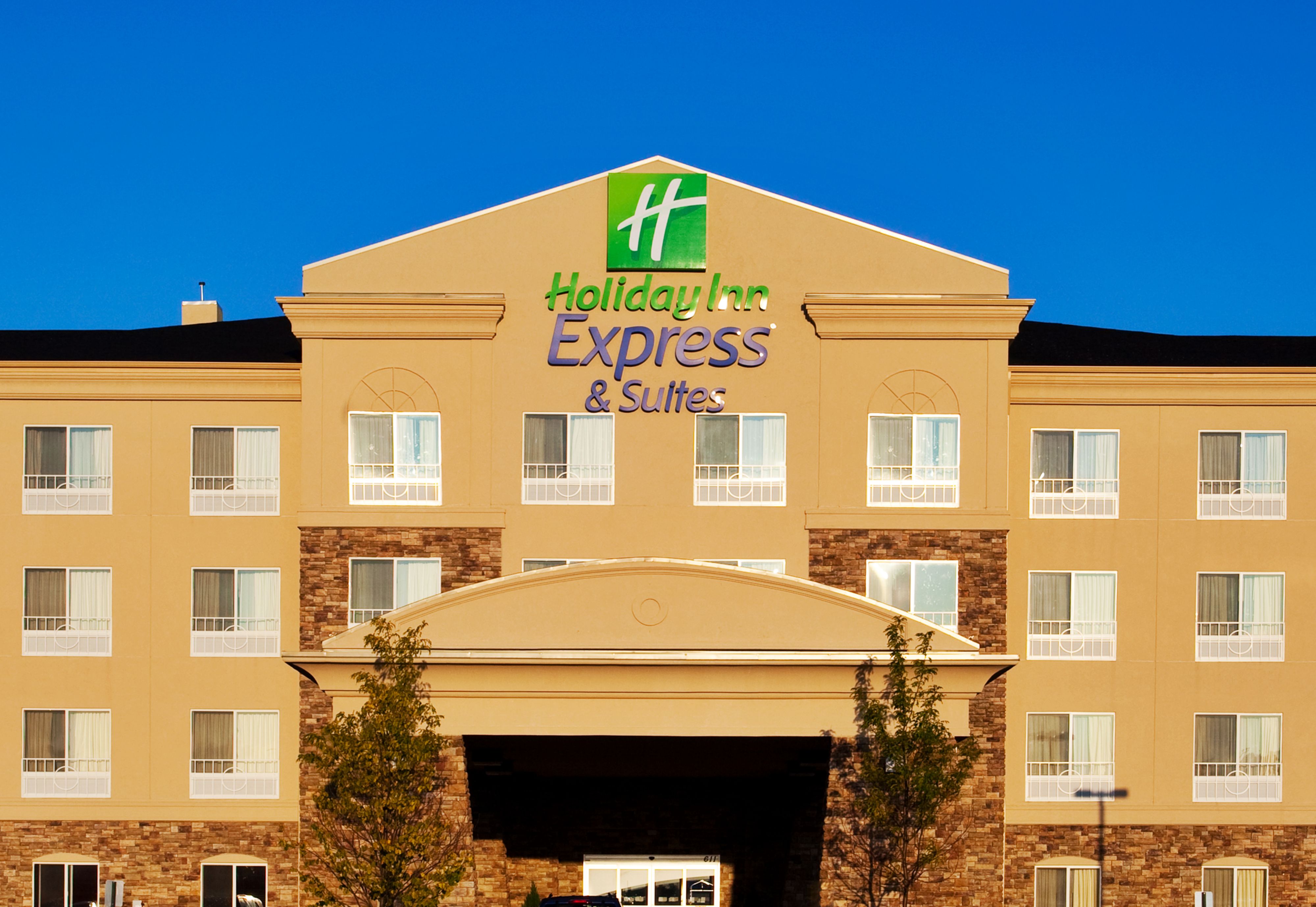 Holiday Inn Express & Suites Cheyenne Coupons Cheyenne WY near me | 8coupons