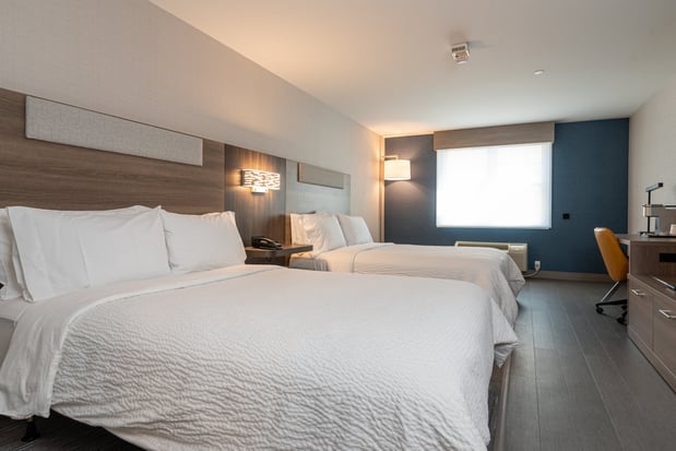 Images Holiday Inn Express & Suites Hampton South-Seabrook by IHG