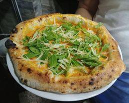 Images Pizzeria Everest