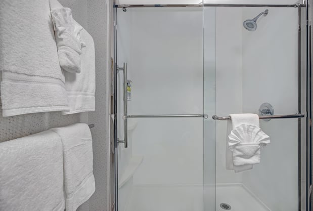 Images Holiday Inn Express & Suites Milwaukee - Brookfield by IHG