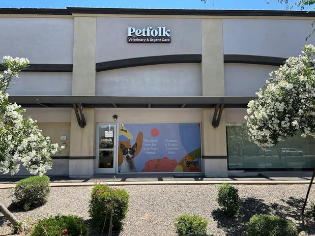 Images Petfolk Veterinary & Urgent Care - Scottsdale