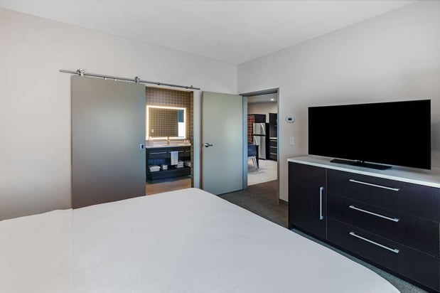 Images Home2 Suites by Hilton Midland East
