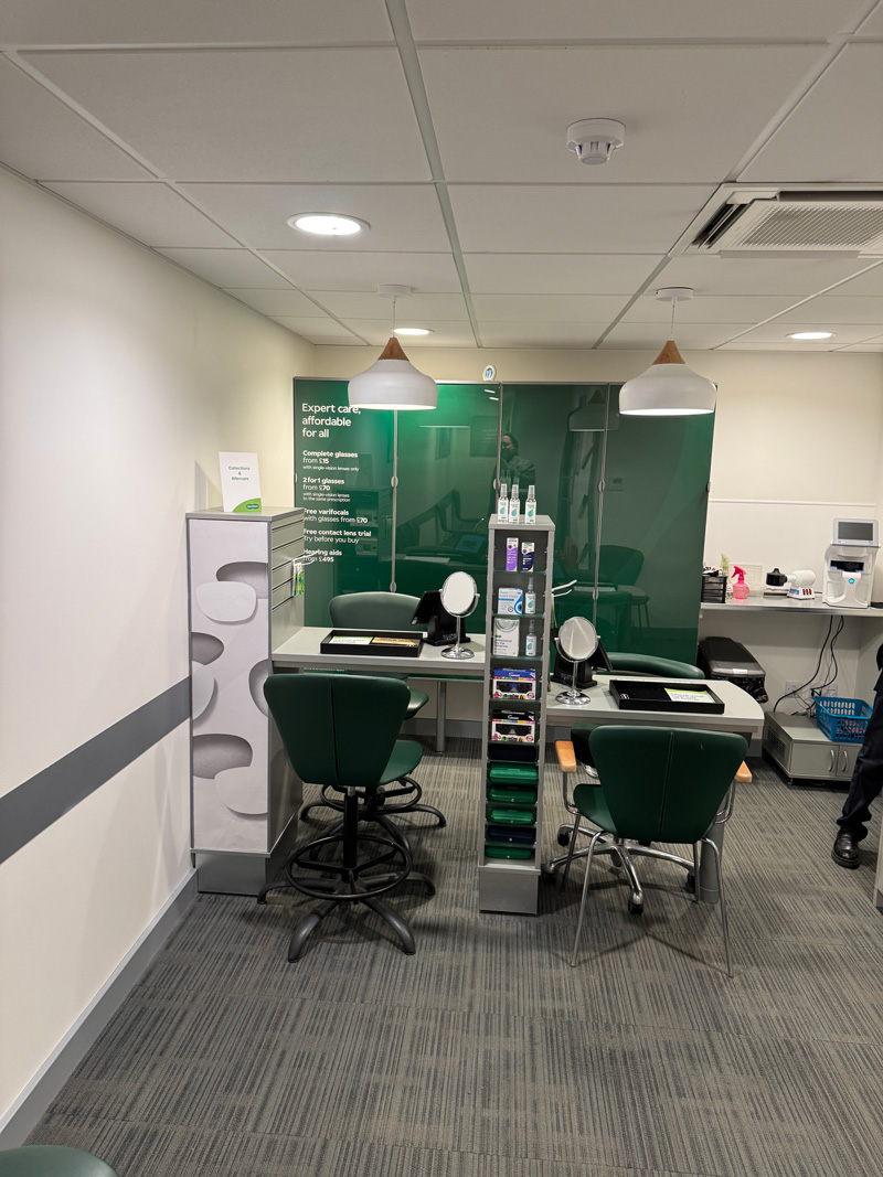 Specsavers Opticians and Audiologists - Hucknall