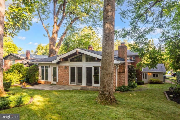 Images Jim Bim of Winning Edge Real Estate