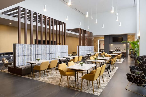 Images Hampton Inn & Suites Rochester Downtown