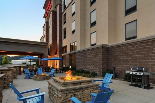 Images Hampton Inn & Suites Pittsburgh/Harmarville