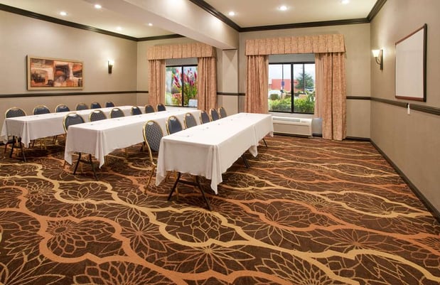Images Hampton Inn & Suites Hemet