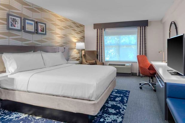 Images Hilton Garden Inn Freeport Downtown